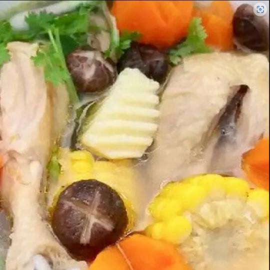 Canh gà nấu nấm