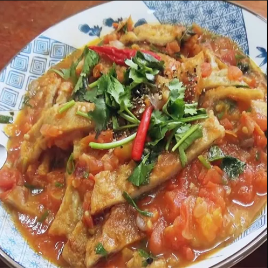 chả cá sốt cà chua