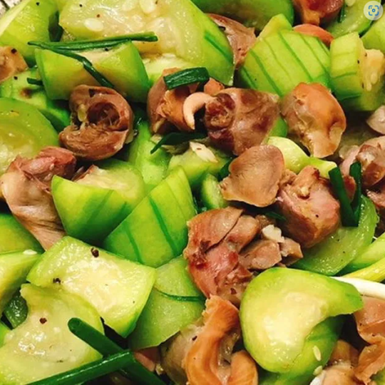mề gà xào mướp hương